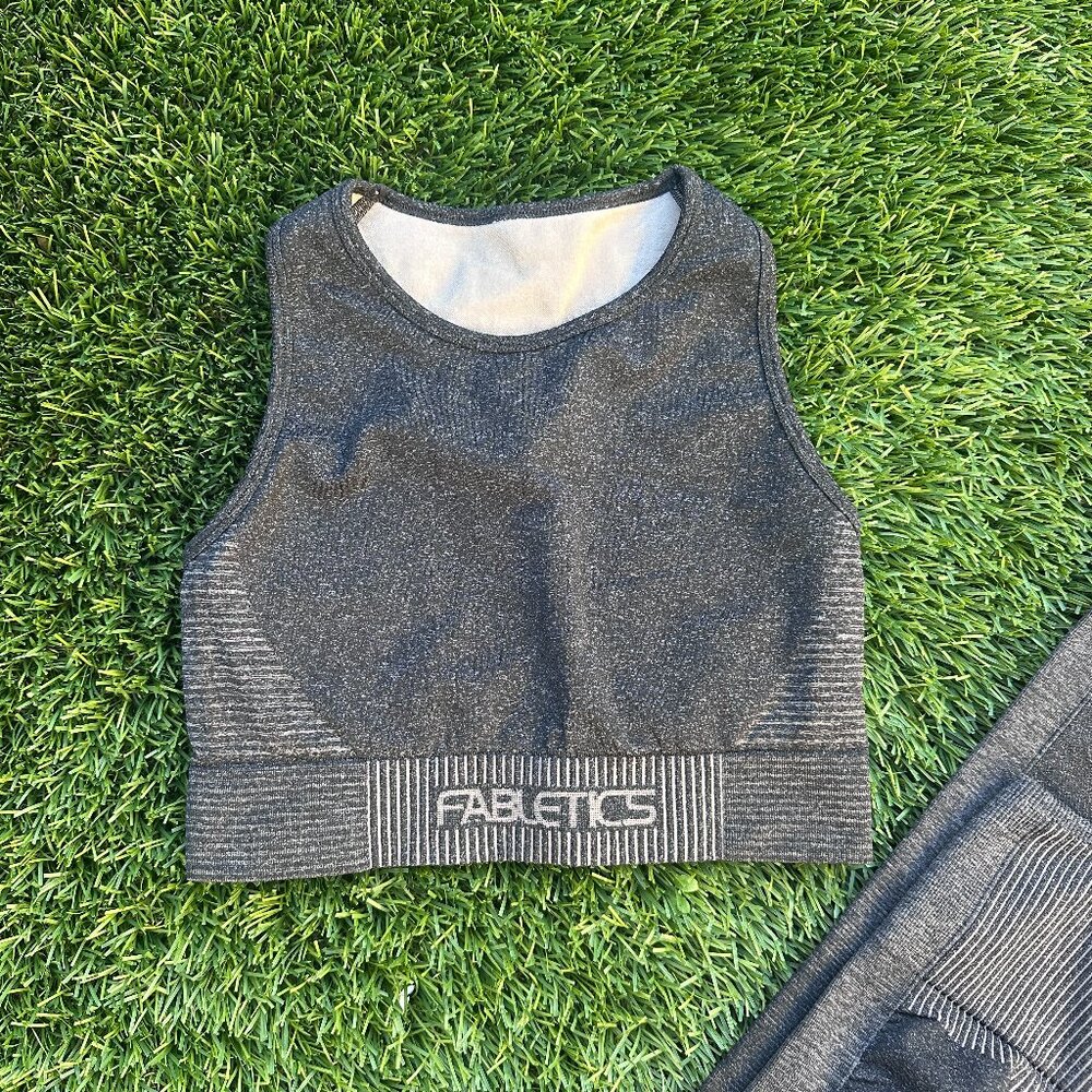 Fabletics Active Set Seamless Sports Bra/Leggings - S - Picture 3 of 4